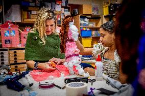 Queen Maxima Visits Mobiel Primary School - Amsterdam