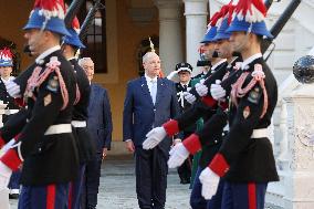 NO TABLOID - Prince Albert and Princess Charlene Welcome Portuguese President - Monaco