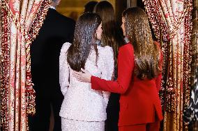 Spanish Royal Family At Golden Fleece Award Ceremony - Madrid