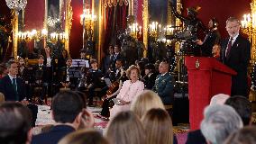 Spanish Royal Family At Golden Fleece Award Ceremony - Madrid