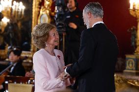 Spanish Royal Family At Golden Fleece Award Ceremony - Madrid