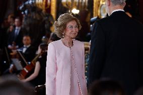 Spanish Royal Family At Golden Fleece Award Ceremony - Madrid