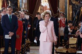 Spanish Royal Family At Golden Fleece Award Ceremony - Madrid