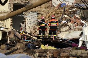 15 Killed in Glue Factory Explosion - Pakistan