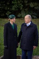 NO TABLOIDS - Prince Albert and Princess Charlene with Portuguese President At Saint-Martin Garden - Monaco