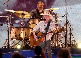 59th Annual CMA Awards - Show