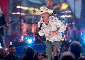 59th Annual CMA Awards - Show