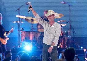 59th Annual CMA Awards - Show