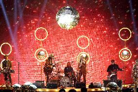 59th Annual CMA Awards - Show