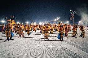 Skiing In Peking Opera Costumes - Jilin