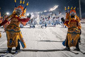 Skiing In Peking Opera Costumes - Jilin