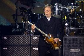 Paul McCartney Performs Concert - Canada