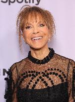 Femme It Forward's 4th Annual Give Her FlowHERS Gala - USA