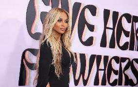 Femme It Forward's 4th Annual Give Her FlowHERS Gala - USA