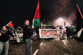 March Against Multinationals And Companies Present At EUROCHOCOLAT - Italy