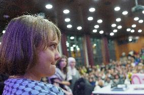 Greta Thunberg Attends Palestine Meeting At University Despite Ban - Italy