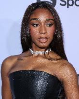 Femme It Forward Give Her FlowHERS Gala - LA