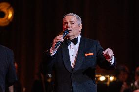 The Voice Is Back - Franck Sinatra - Paris