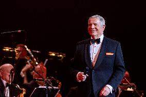 The Voice Is Back - Franck Sinatra - Paris