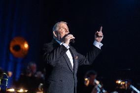 The Voice Is Back - Franck Sinatra - Paris