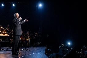 The Voice Is Back - Franck Sinatra - Paris