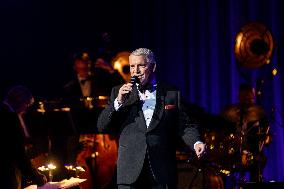 The Voice Is Back - Franck Sinatra - Paris