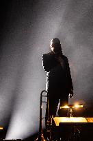 The Voice Is Back - Franck Sinatra - Paris