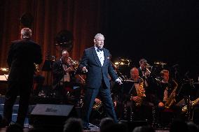 The Voice Is Back - Franck Sinatra - Paris