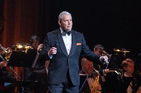 The Voice Is Back - Franck Sinatra - Paris