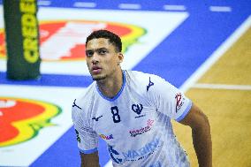 VOLLEY - Superlega Serie A - Cisterna Volley vs Allianz Milano 0-3 (21-25, 18-25, 24-26)