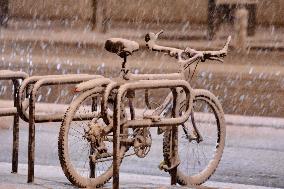 Illustration - Snow in Paris