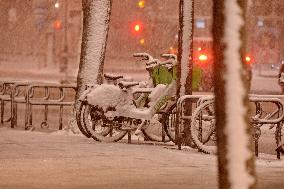 Illustration - Snow in Paris