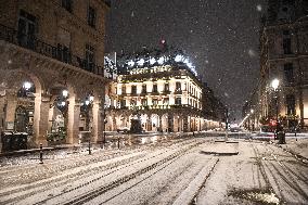 Illustration - Snow in Paris