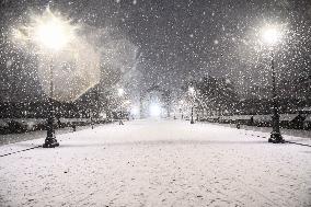 Illustration - Snow in Paris