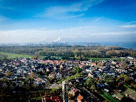 Seaport Expansion Will Cause A Dutch Village To Disappear - Netherlands