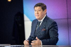 Patrick Kanner on DImanche En Politique - Paris AJ