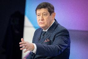 Patrick Kanner on DImanche En Politique - Paris AJ