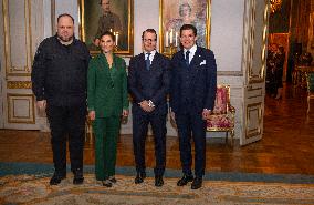 CROWN PRINCESS COUPLE CRIMEAN PLATFORM