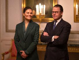 CROWN PRINCESS COUPLE CRIMEAN PLATFORM