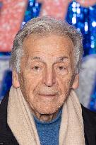 Sur Un Air De Blues - Song Sung Blue Paris Premiere NB