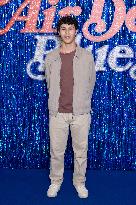 Sur Un Air De Blues - Song Sung Blue Paris Premiere NB