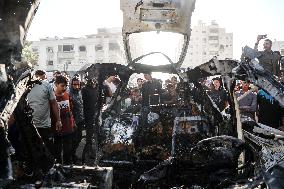Israeli Airstrikes And Aftermath - Gaza City