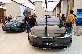 HUAWEI HIMA SMART Vehicle