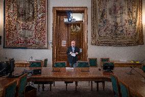 Press Conference By Senators On The 2026 Finance Bill - Paris