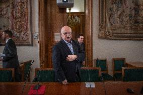 Press Conference By Senators On The 2026 Finance Bill - Paris