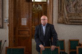 Press Conference By Senators On The 2026 Finance Bill - Paris