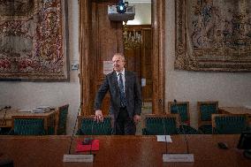 Press Conference By Senators On The 2026 Finance Bill - Paris