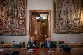 Press Conference By Senators On The 2026 Finance Bill - Paris