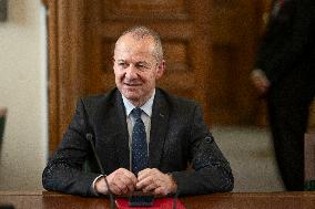 Press Conference By Senators On The 2026 Finance Bill - Paris