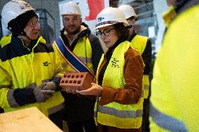 Rachida Dati visits La Courneuve Six Routes station construction site